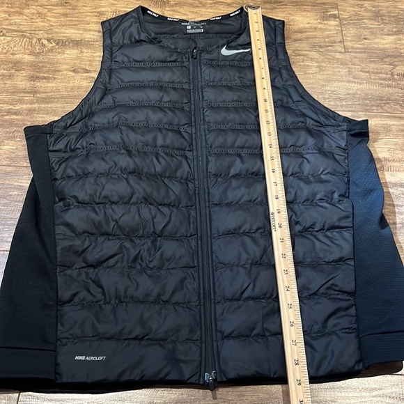 Nike Golf aeroloft black vest - Picture 6 of 12